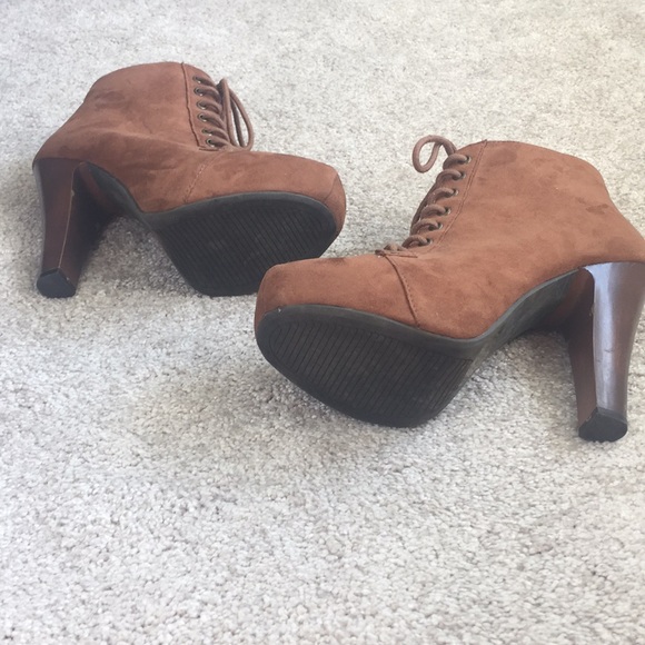 Camel/Tan Booties - Picture 4 of 4